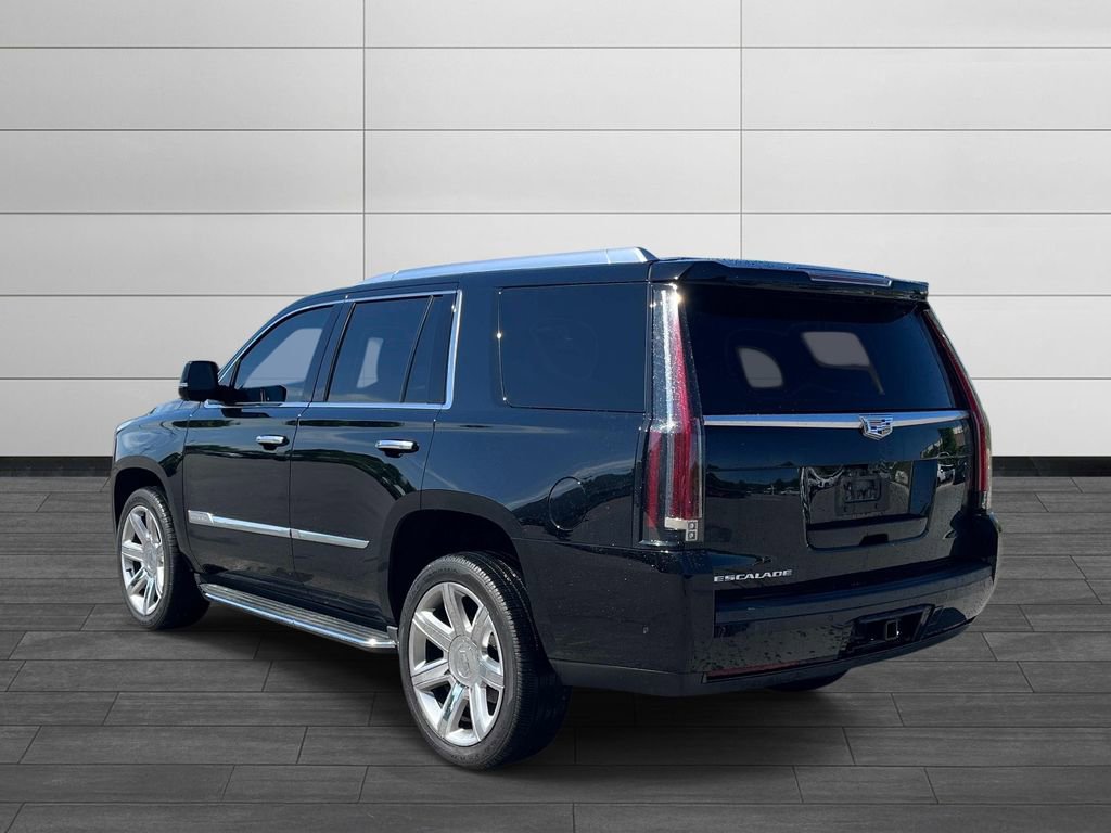 Used 2018 Cadillac Escalade Luxury AWD/4WD image 3