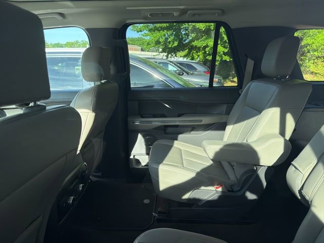 Used 2020 Ford Expedition Max XLT w/ Equipment Group 202A RWD image 18