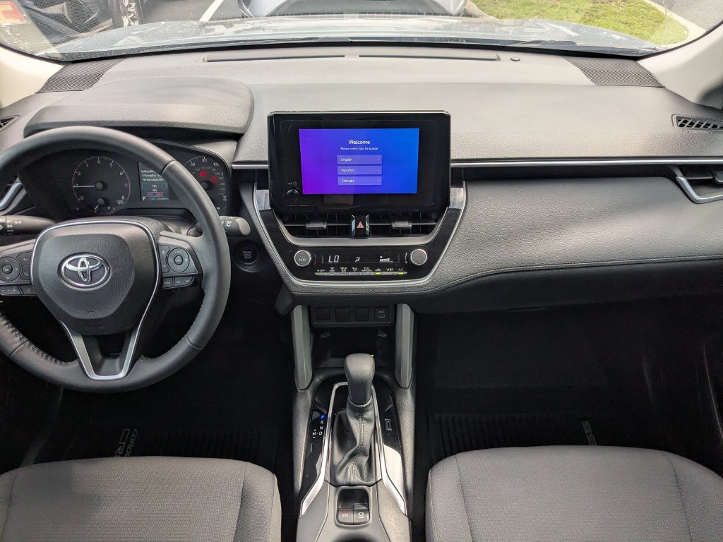 Used 2024 Toyota Corolla Cross LE AWD/4WD image 15