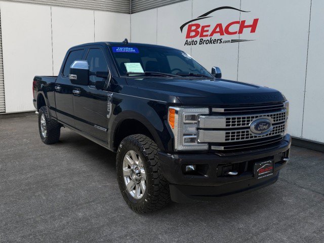 Used 2019 Ford F250 Platinum w/ Platinum Ultimate Package AWD/4WD image 3