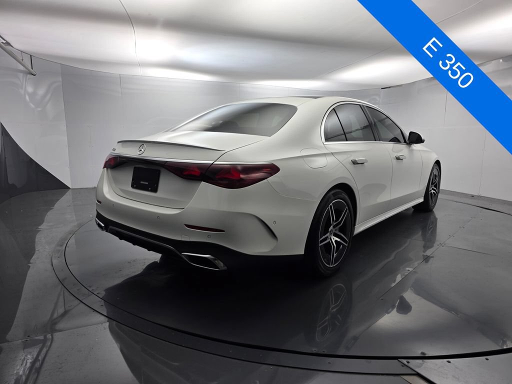 Used 2025 Mercedes-Benz E 350 Sedan image 4