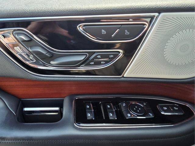 Used 2022 Lincoln Navigator Reserve RWD image 25