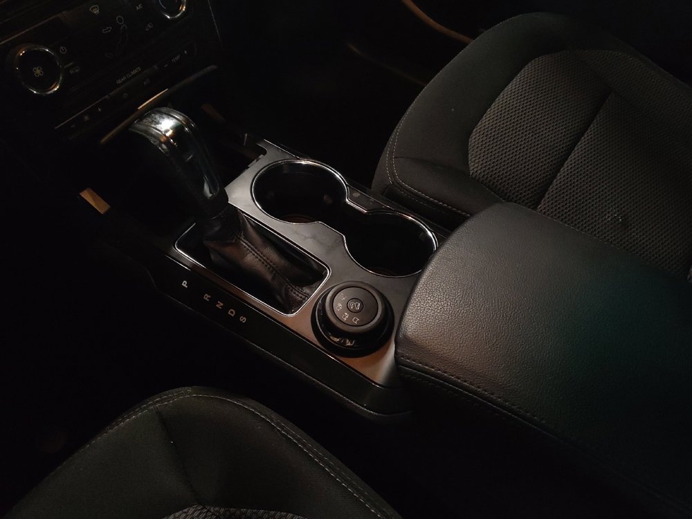 Used 2017 Ford Explorer XLT image 26