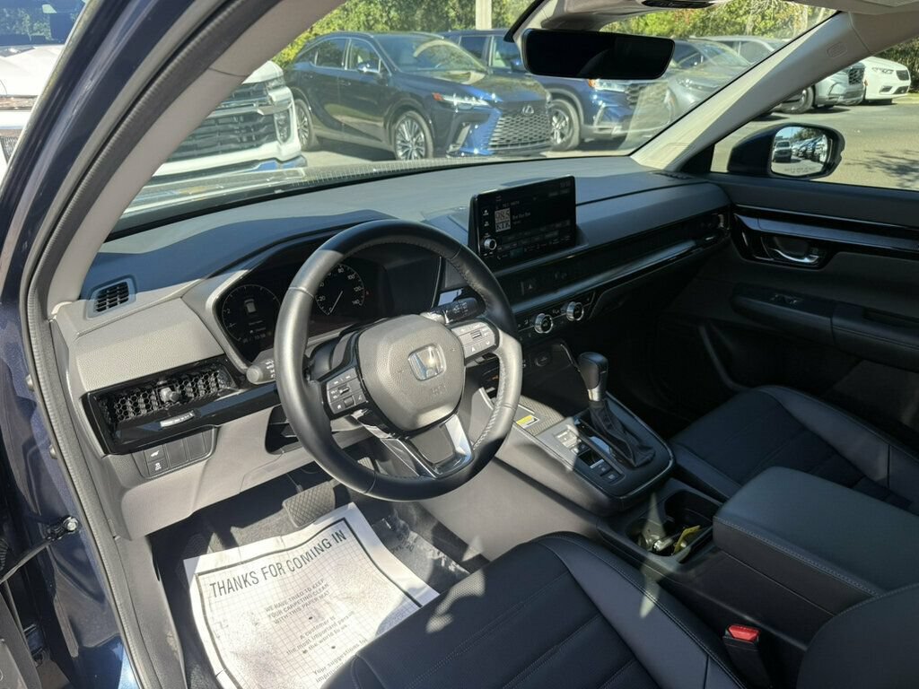 Used 2025 Honda CR-V EX-L image 3