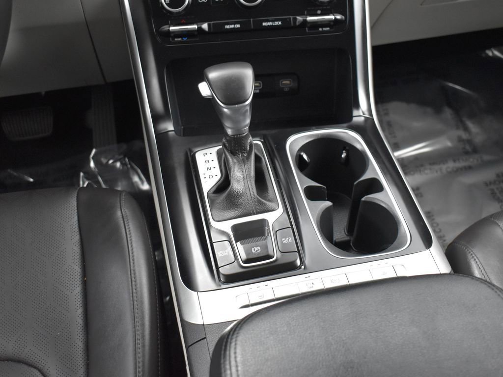 Used 2024 Kia Carnival LX image 23