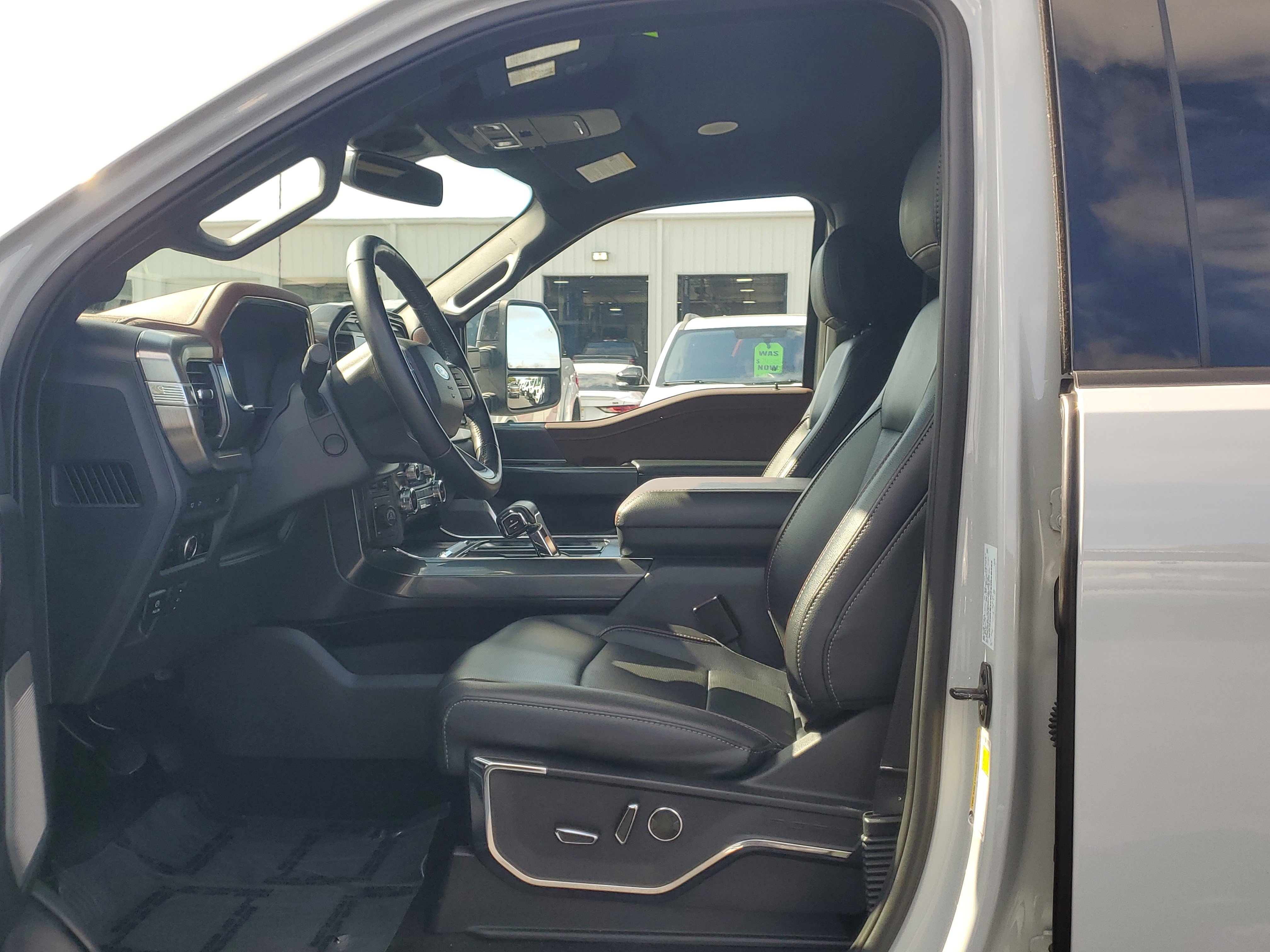 Used 2023 Ford F150 Lariat w/ Equipment Group 502A High image 20