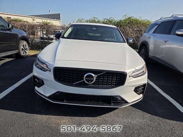 Used 2023 Volvo S60 B5 Plus AWD/4WD video 2