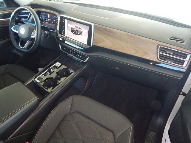 Used 2024 Volkswagen Atlas SE image 20