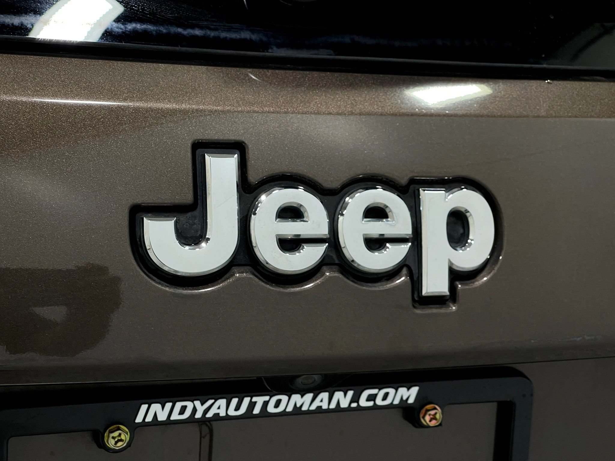 Used 2017 Jeep Grand Cherokee Overland AWD/4WD image 37