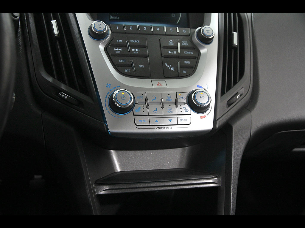Used 2017 Chevrolet Equinox Premier w/ Enhanced Convenience Package AWD/4WD image 14