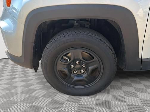 Used 2021 Jeep Renegade Sport AWD/4WD image 13