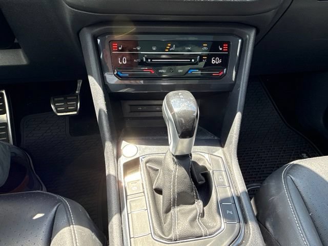 Certified 2023 Volkswagen Tiguan SE R-Line FWD image 28