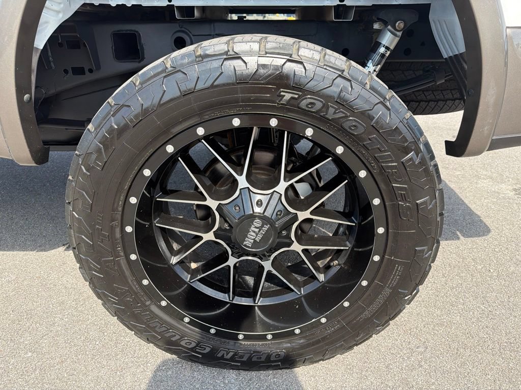 Used 2019 Ford F150 King Ranch w/ Equipment Group 601A Luxury AWD/4WD image 12