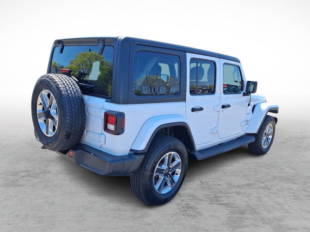 Used 2022 Jeep Wrangler Unlimited Sahara w/ Cold Weather Group AWD/4WD image 5