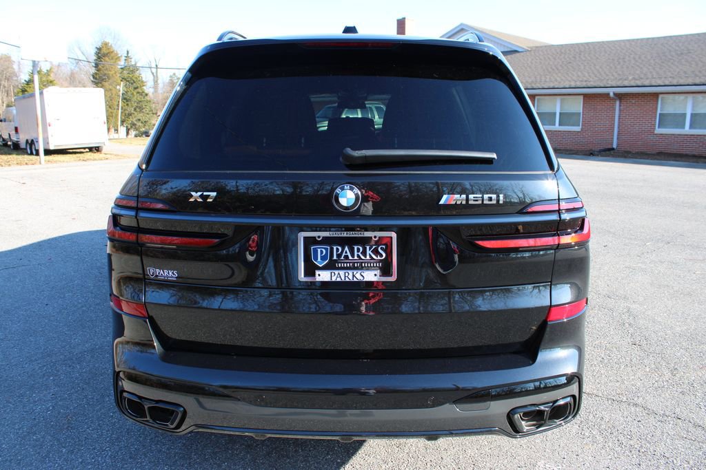 New 2026 BMW X7 M60i image 7