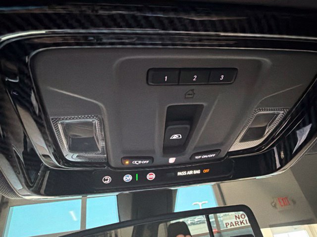 Used 2019 GMC Sierra 1500 SLT w/ SLT Premium Package AWD/4WD image 11
