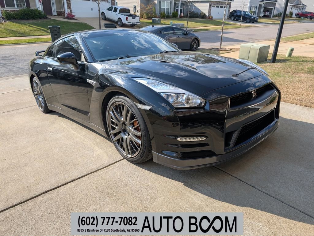 Used 2016 Nissan GT-R Premium video 1