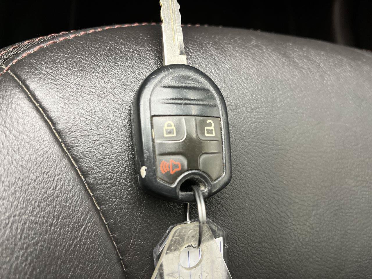 Used 2013 Ford Edge SEL FWD image 21