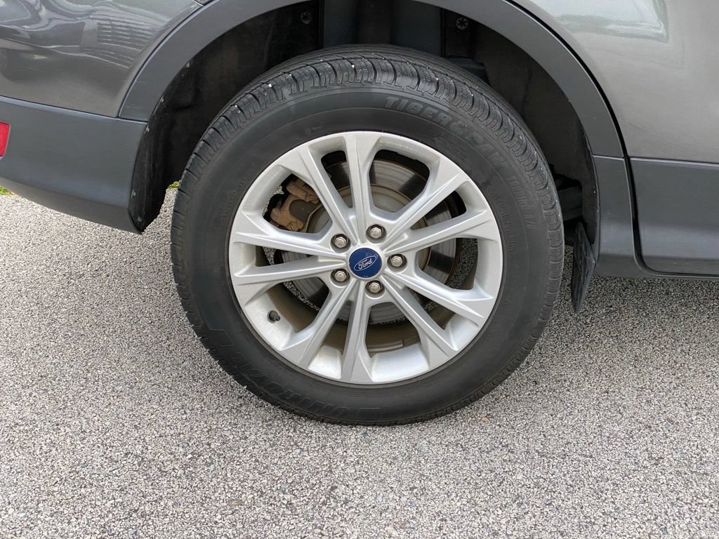 Used 2019 Ford Escape SEL AWD/4WD image 9