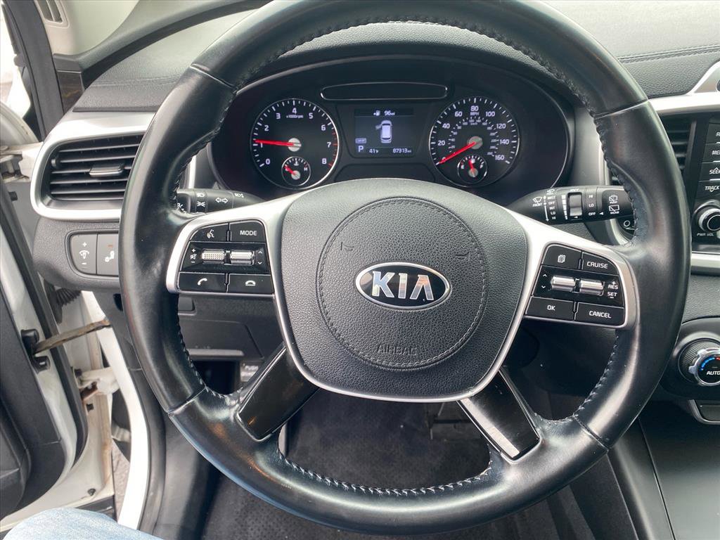 Used 2020 Kia Sorento S image 10