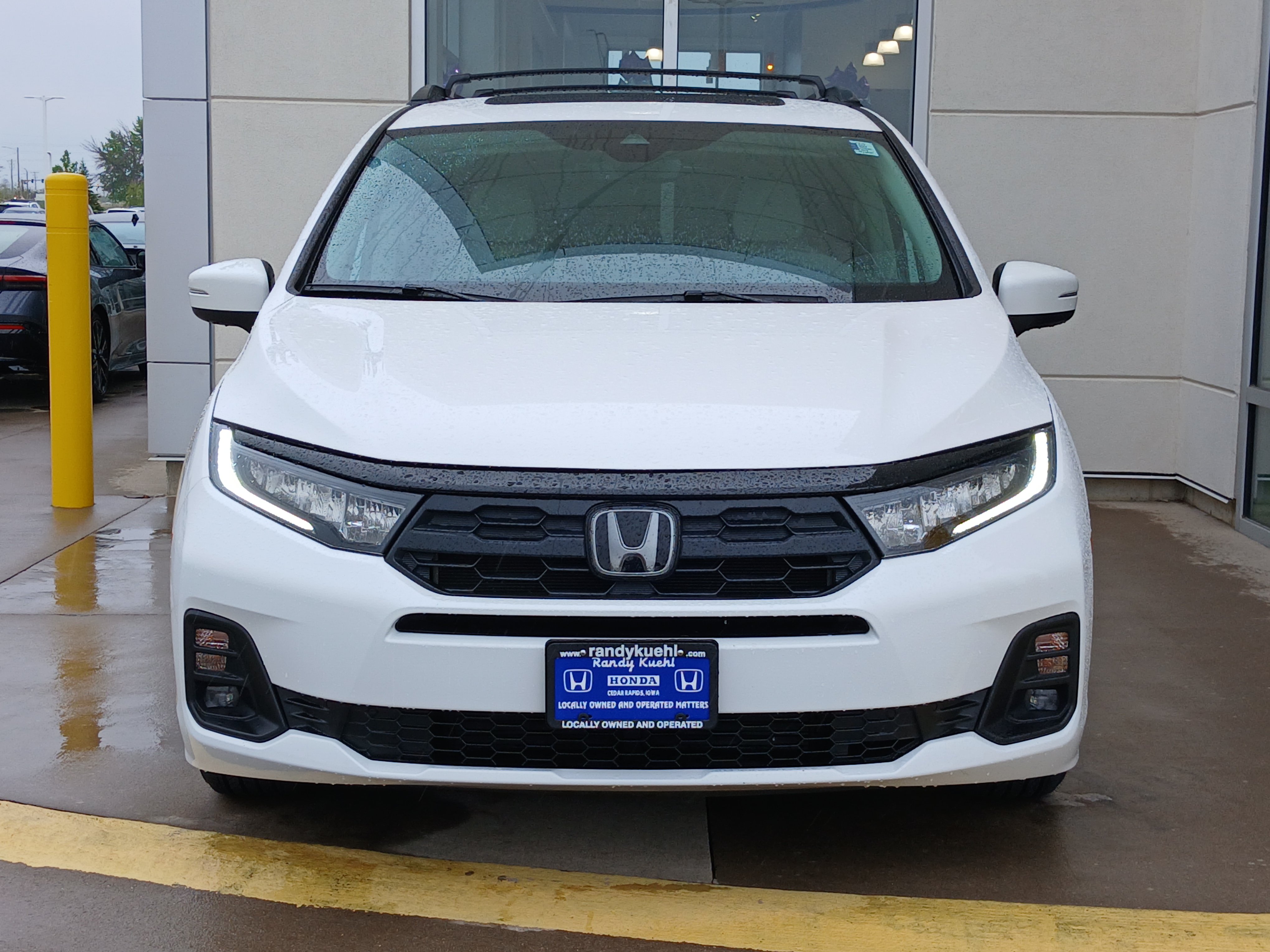 Used 2025 Honda Odyssey EX-L image 4