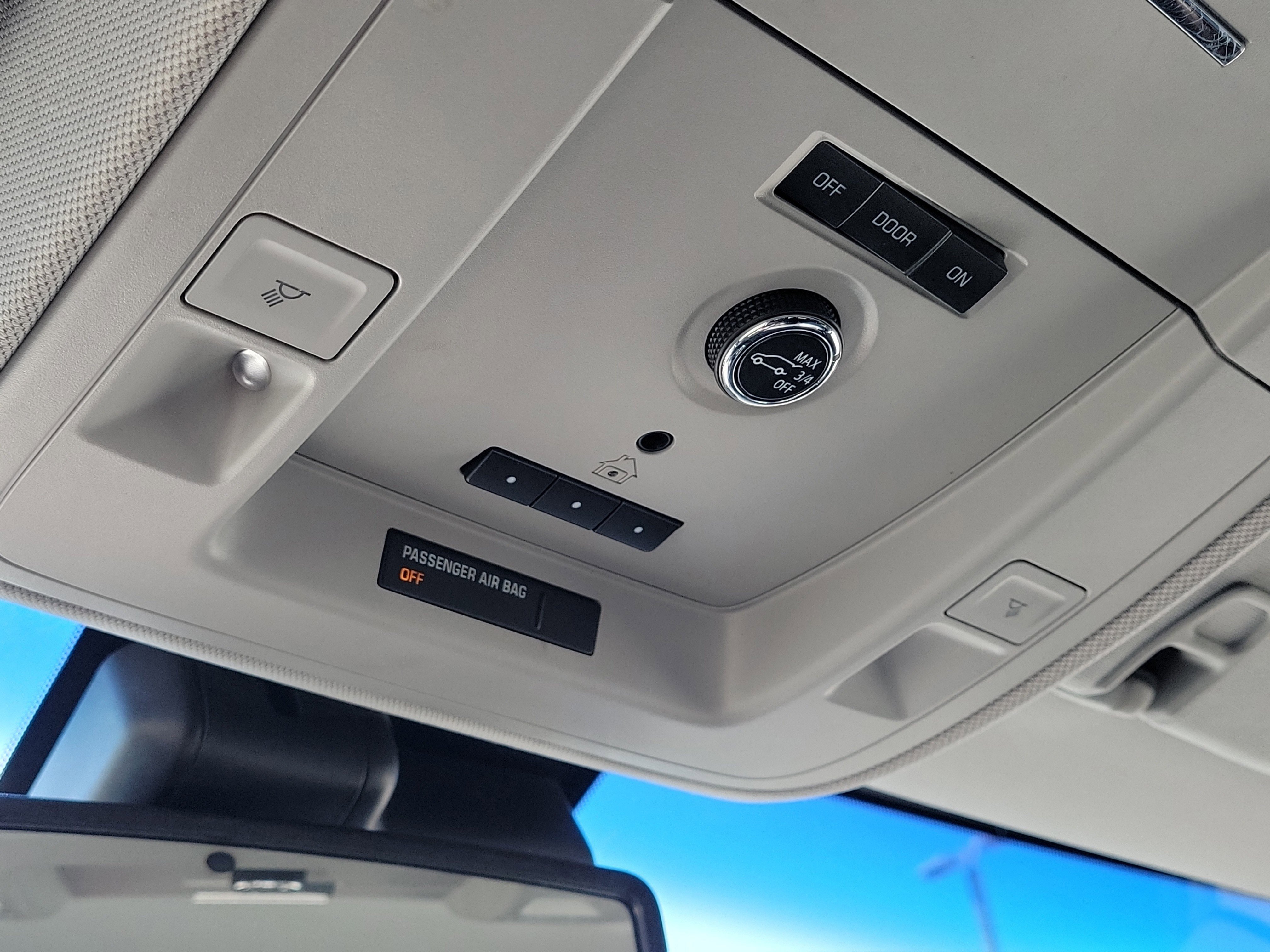 Used 2019 Chevrolet Suburban Premier image 22