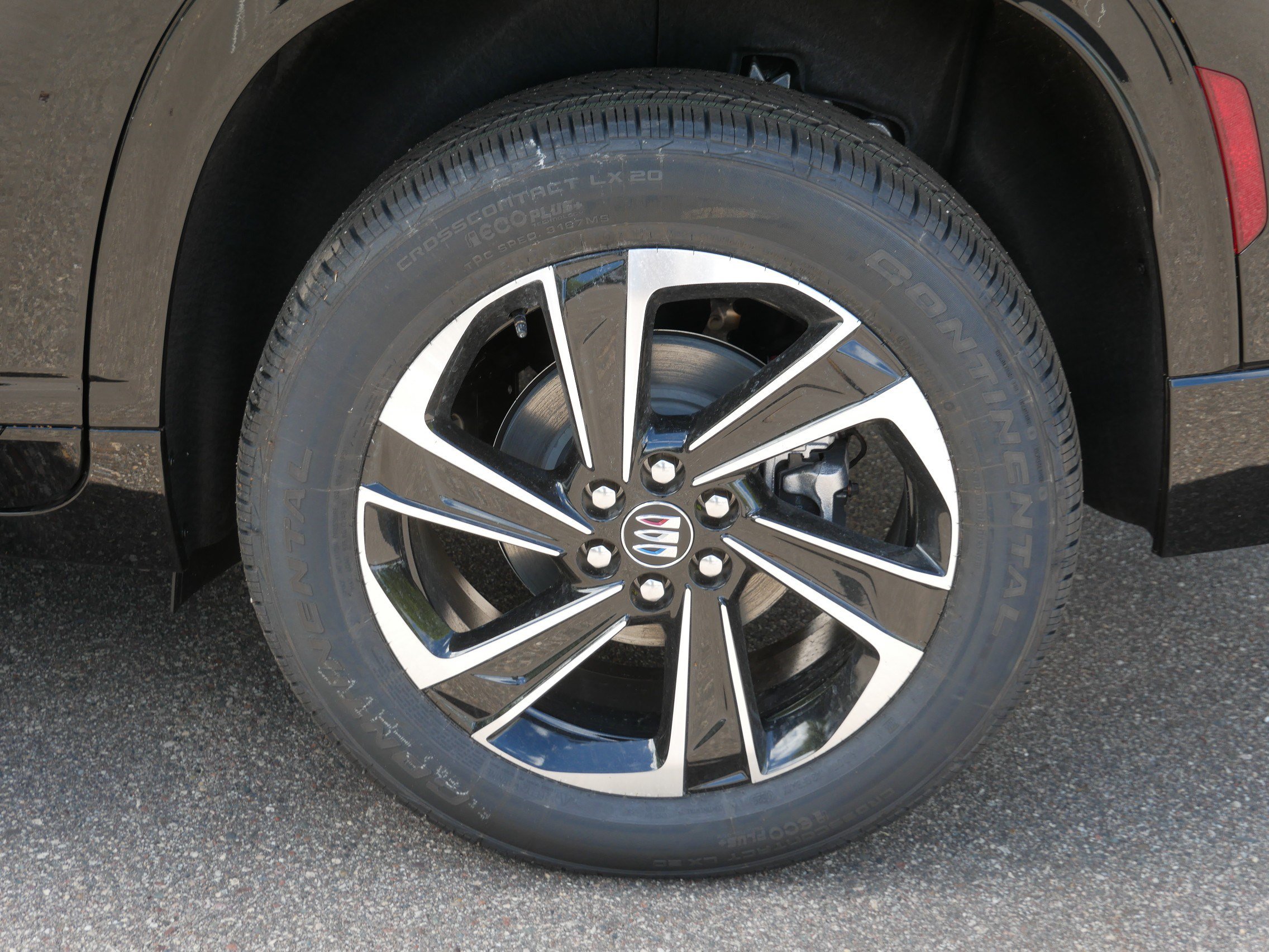 New 2026 Buick Enclave Sport Touring w/ Power Package AWD/4WD image 3