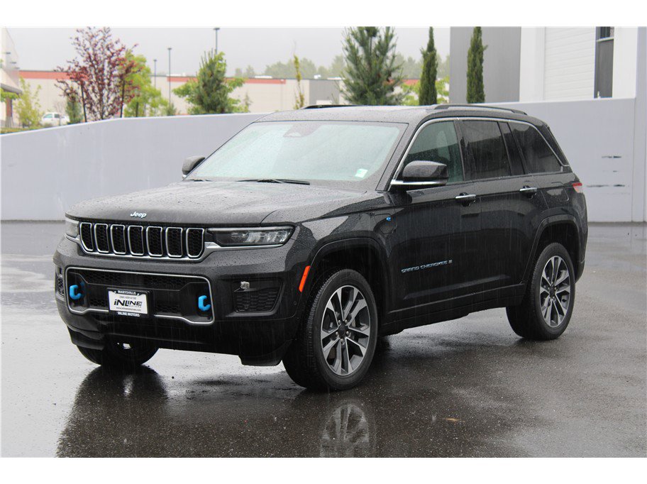 Used 2022 Jeep Grand Cherokee Overland w/ Luxury Tech Group IV AWD/4WD image 1