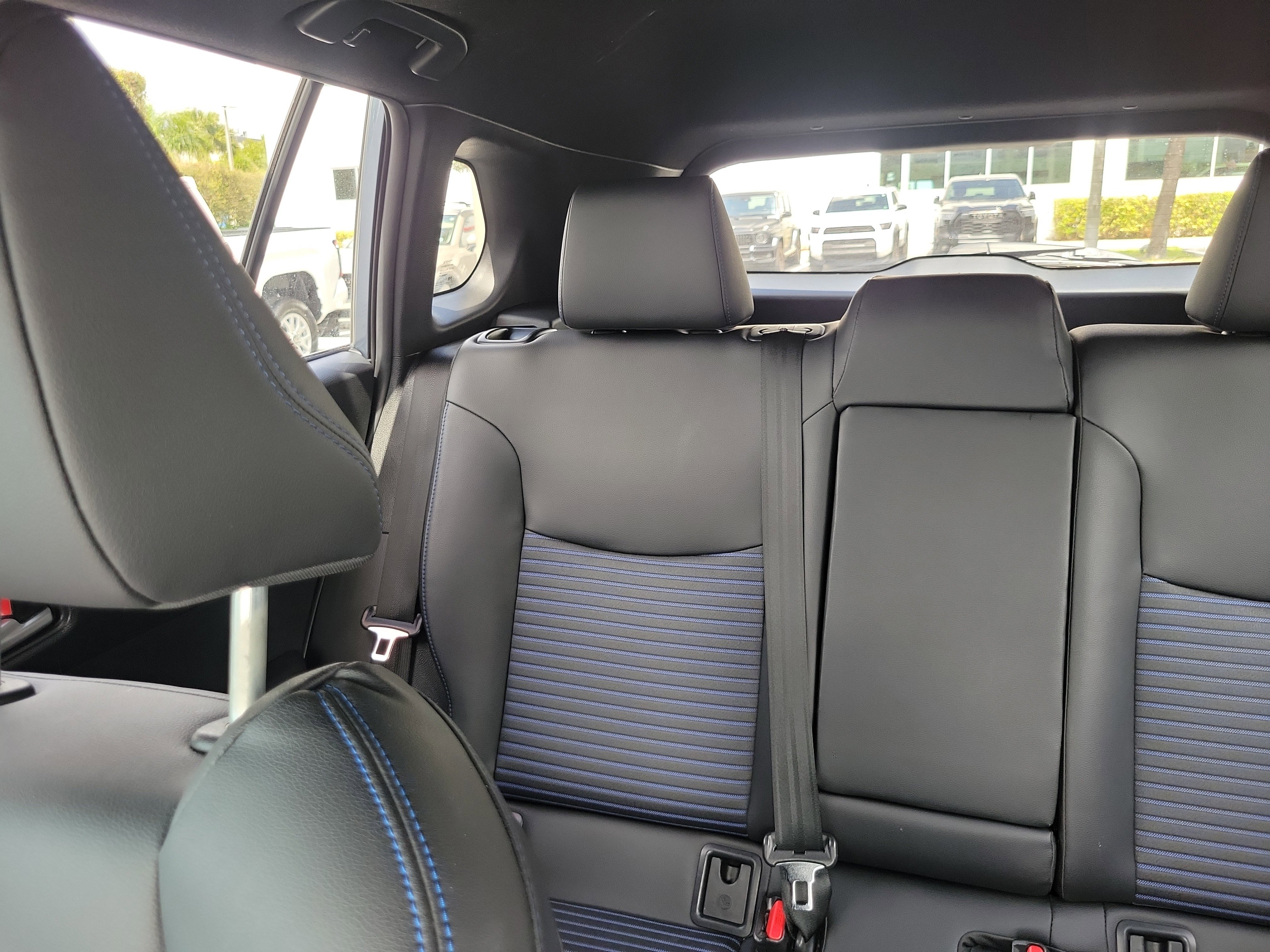 Used 2023 Toyota Corolla Cross XSE w/ Convenience Package image 20