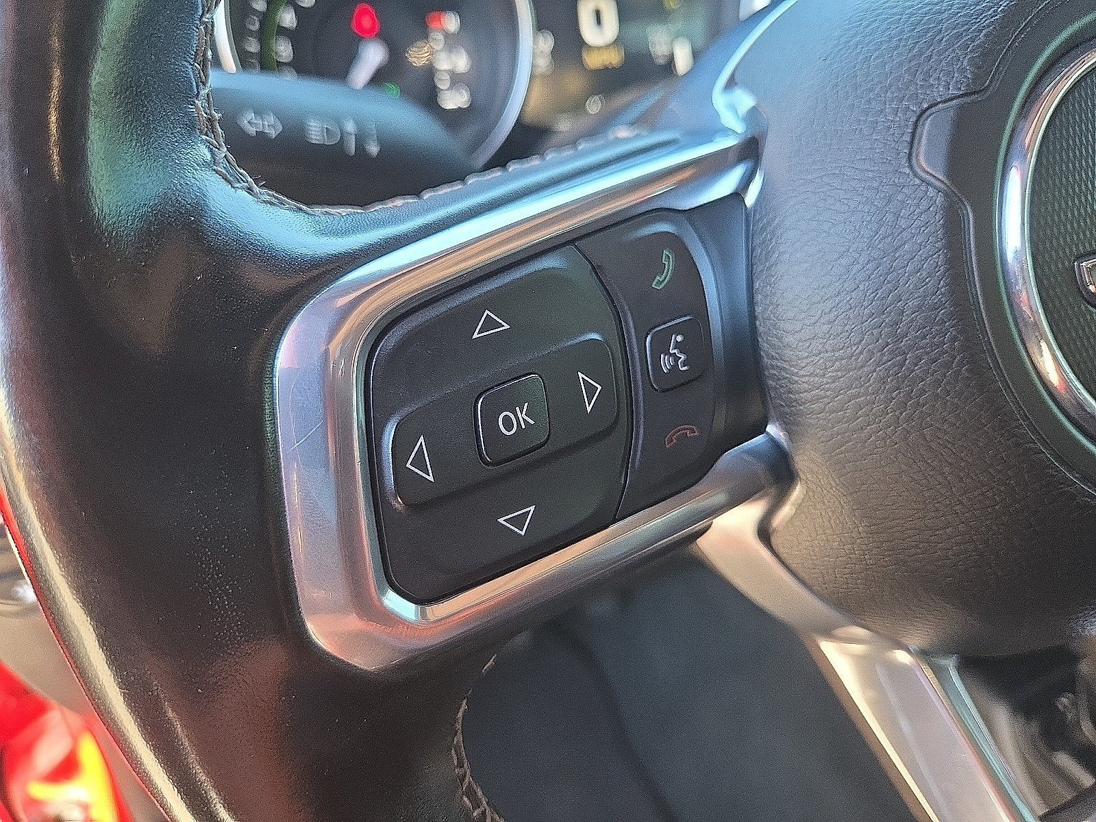 Used 2022 Jeep Wrangler Unlimited Sahara w/ Cold Weather Group AWD/4WD image 12