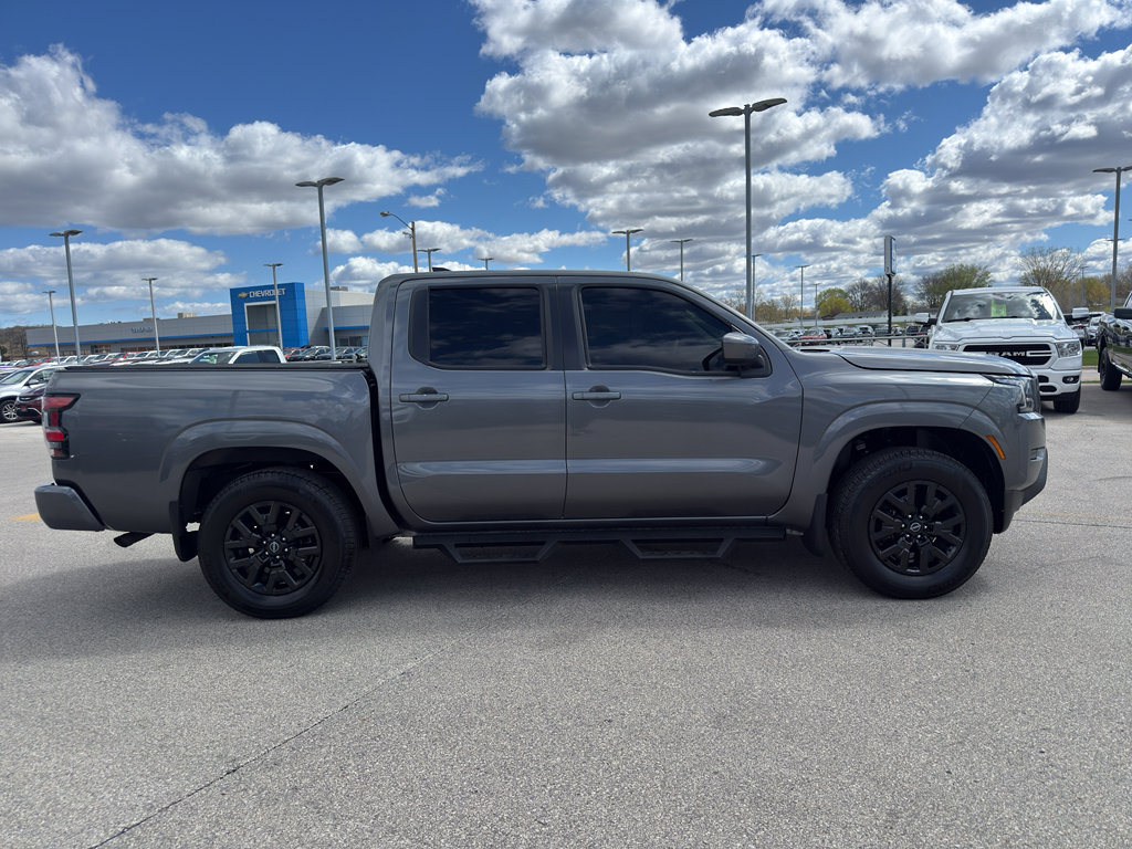Used 2023 Nissan Frontier SV w/ Tow Package AWD/4WD image 4