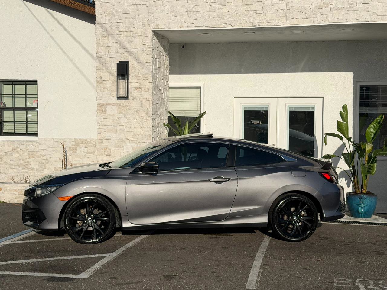 Used 2016 Honda Civic LX-P image 2