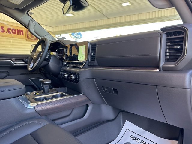 New 2025 GMC Sierra 1500 SLT w/ SLT Premium Package image 28