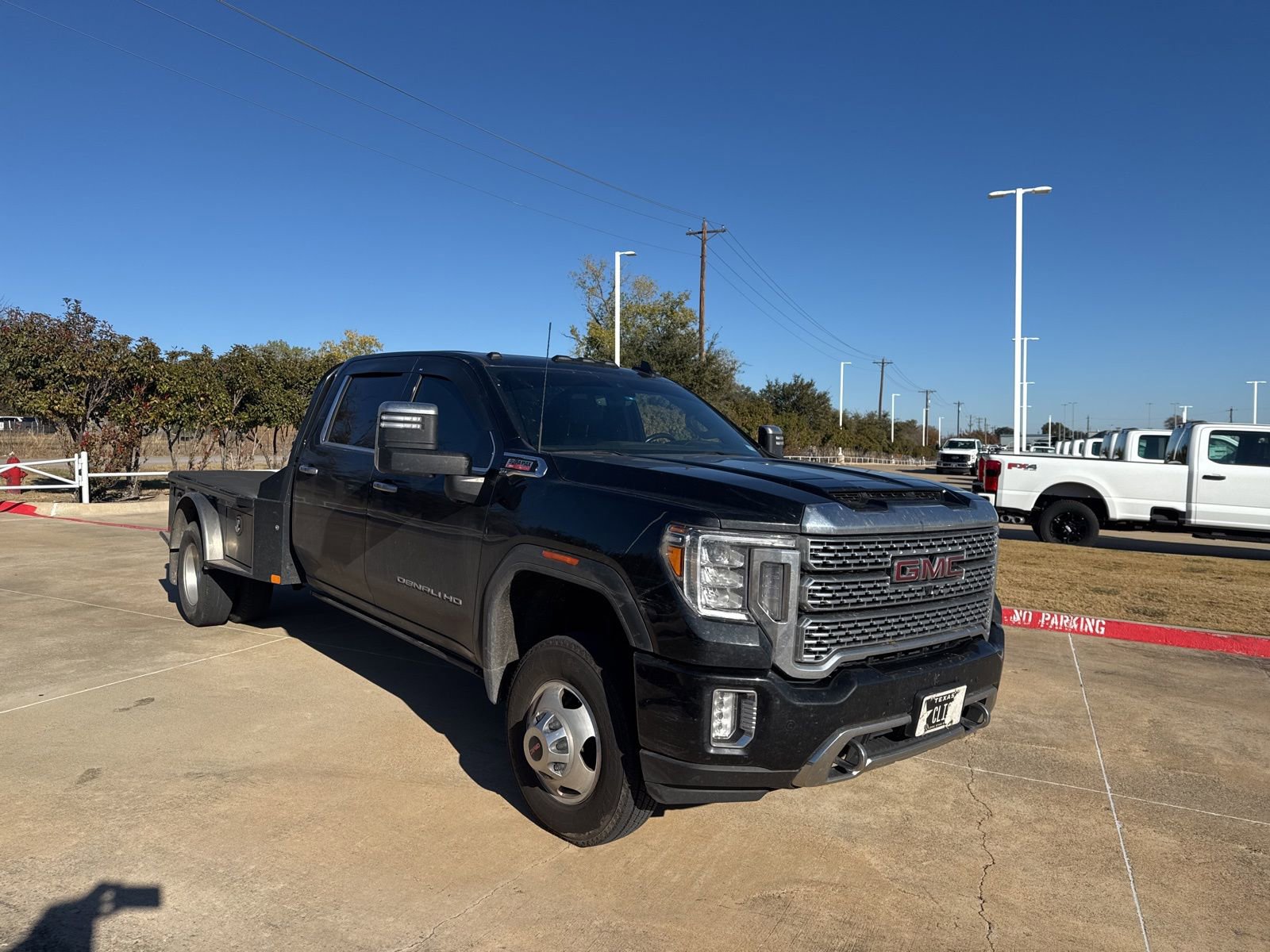 Used 2023 GMC Sierra 3500 Denali w/ Denali Ultimate Package image 7