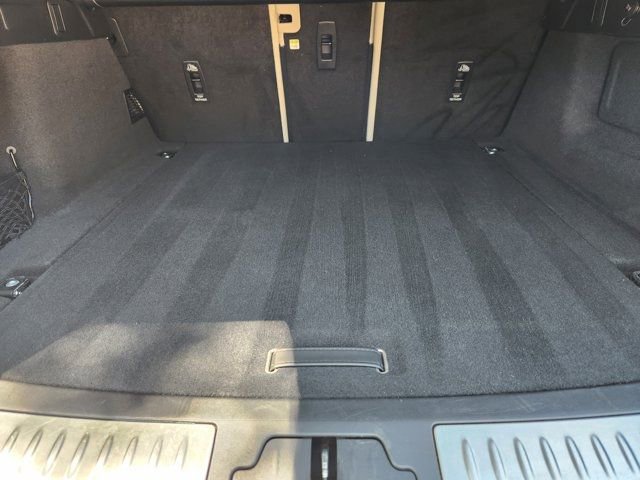 Used 2021 Land Rover Range Rover Velar S image 33