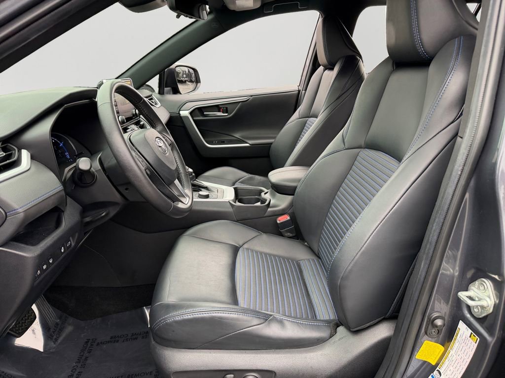 Used 2020 Toyota RAV4 XSE w/ XSE Grade Weather Package image 16