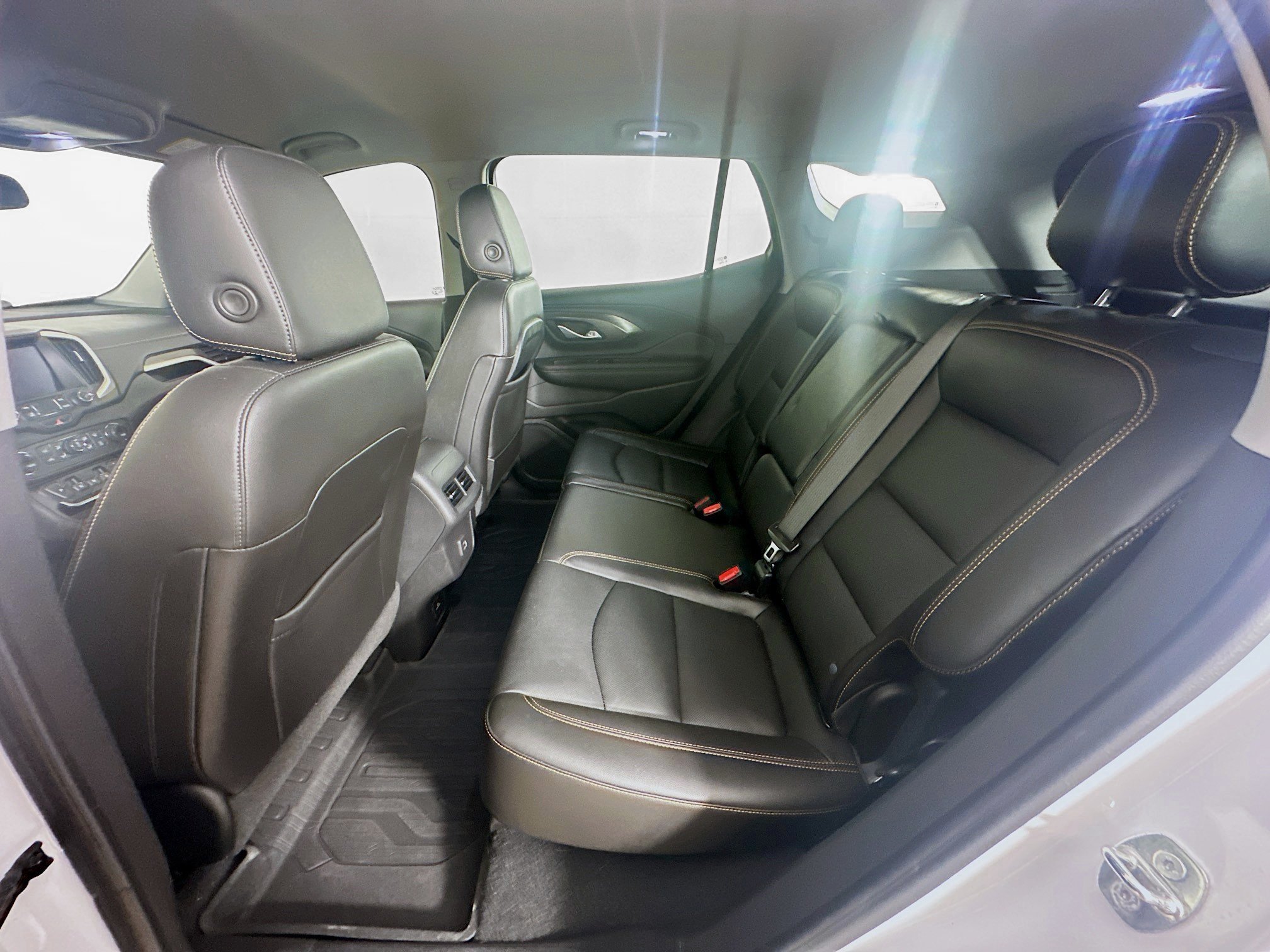 Used 2021 GMC Terrain SLT w/ LPO, Floor Liner Package FWD image 27