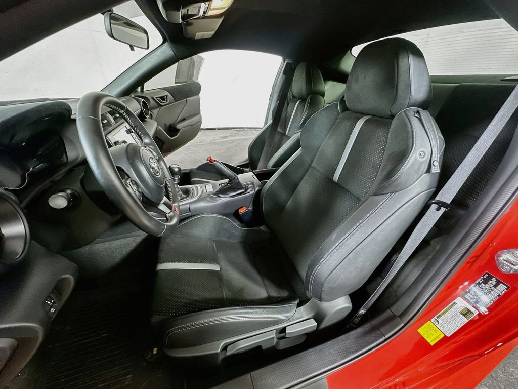 Used 2023 Toyota GR86 Premium w/ ALL Weather Mat Package (TMS) RWD image 14