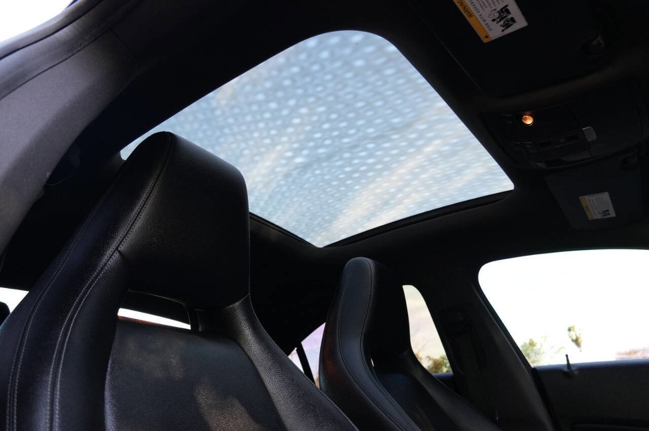 Used 2018 Mercedes-Benz CLA 250 image 18