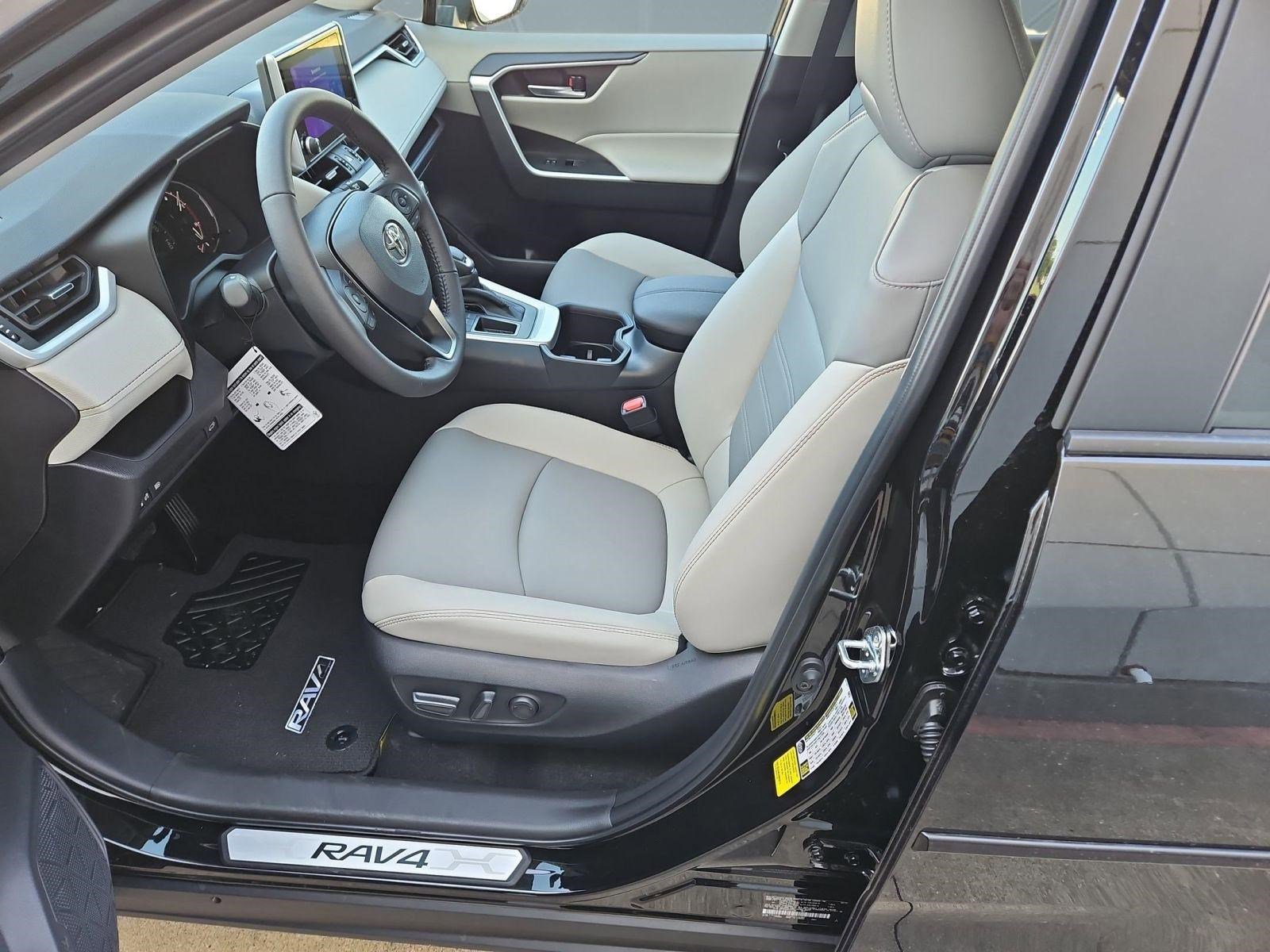 New 2025 Toyota RAV4 XLE Premium image 5