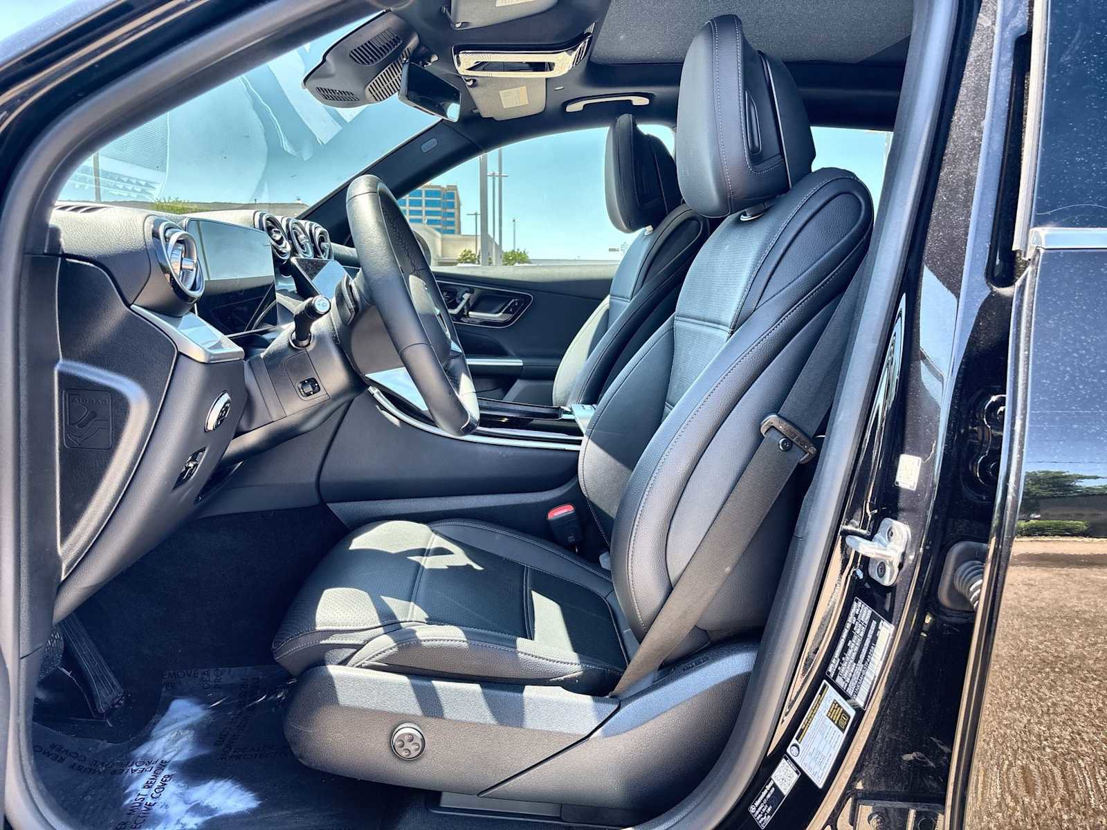 Certified 2026 Mercedes-Benz GLC 300 4MATIC image 3