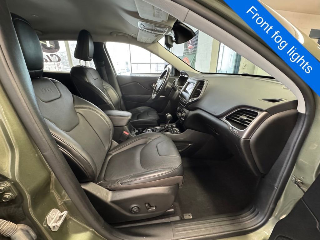 Used 2021 Jeep Cherokee Latitude Lux image 11