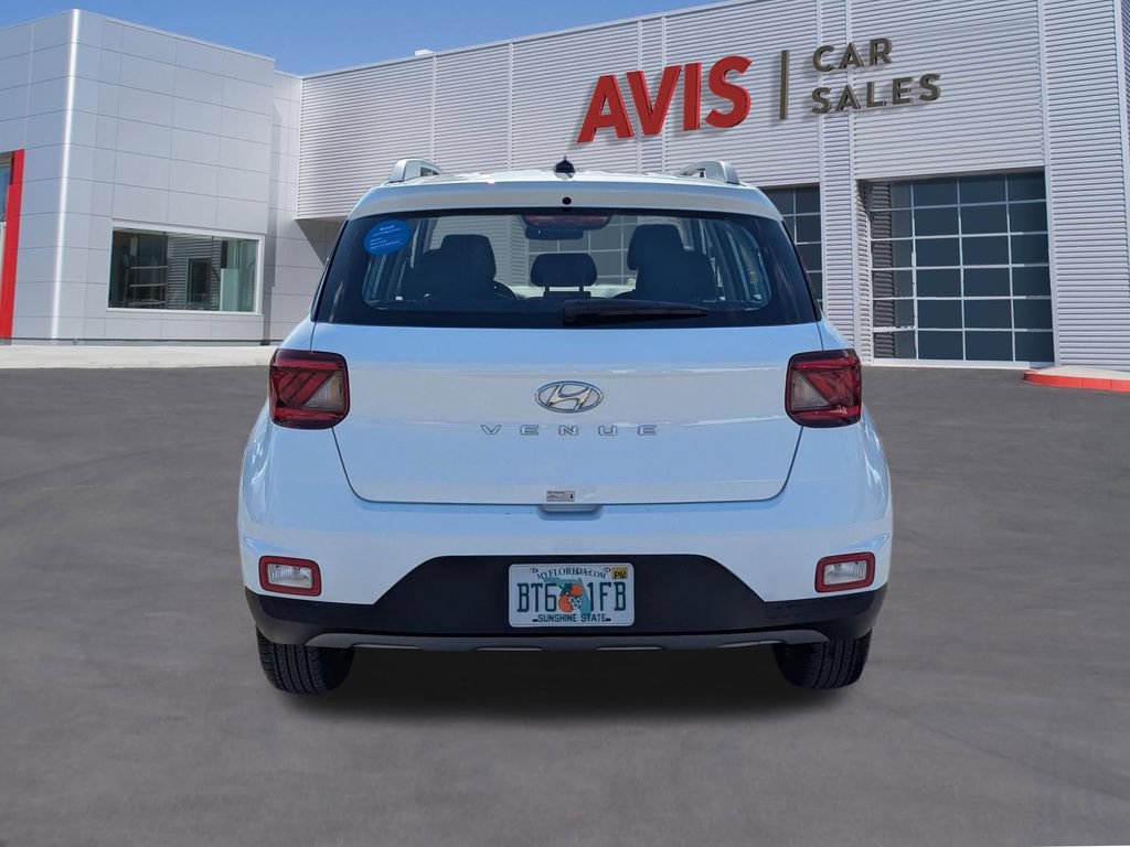 Used 2025 Hyundai Venue SEL FWD image 7