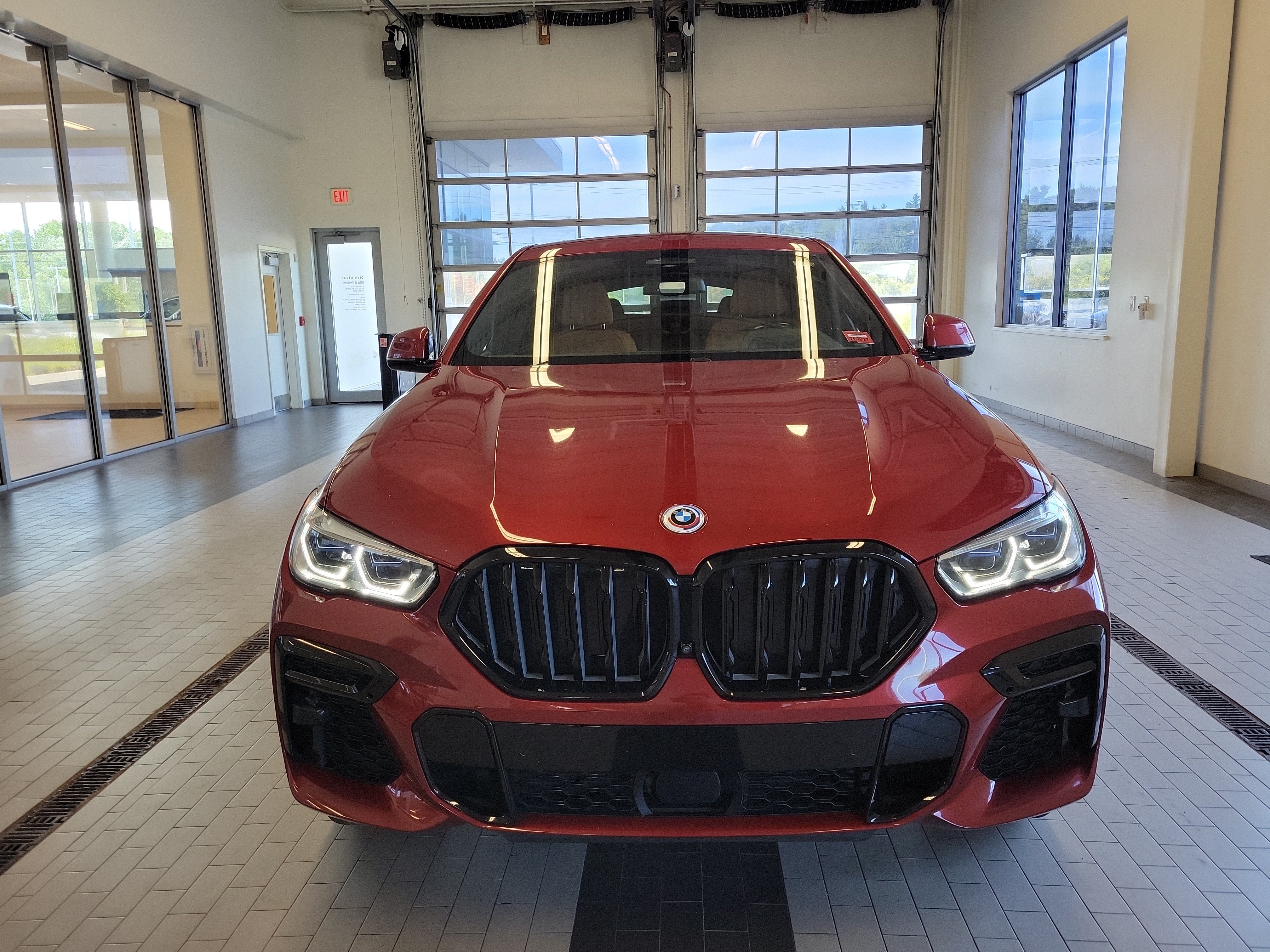 Used 2023 BMW X6 M50i w/ Executive Package AWD/4WD image 2