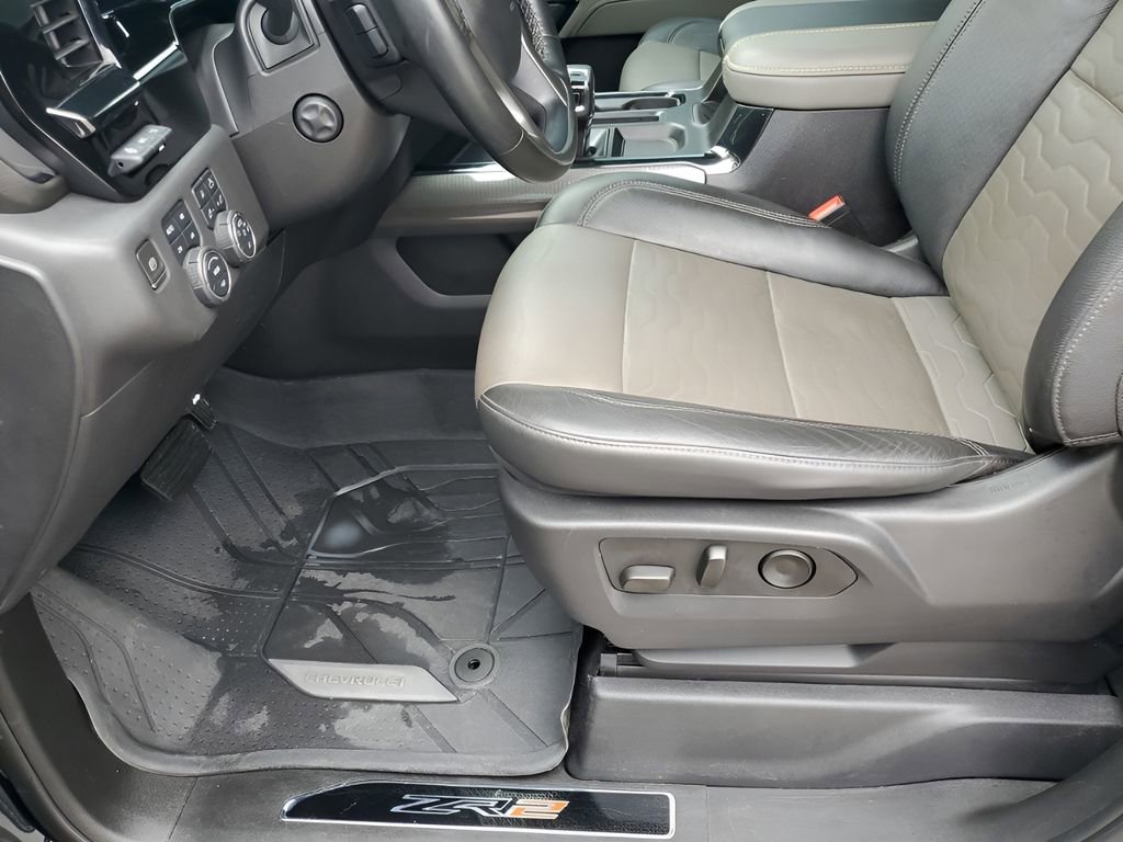 Used 2023 Chevrolet Silverado 1500 ZR2 w/ Technology Package AWD/4WD image 33