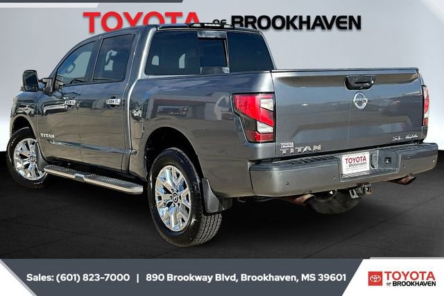 Used 2021 Nissan Titan SL w/ Moonroof Package image 2