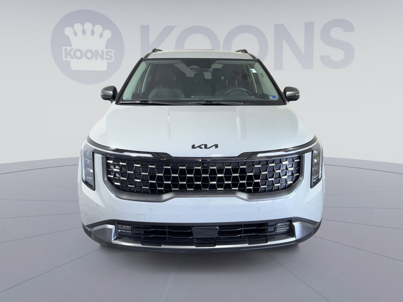 Used 2025 Kia Carnival SX w/ SX Dark Edition Package FWD image 11