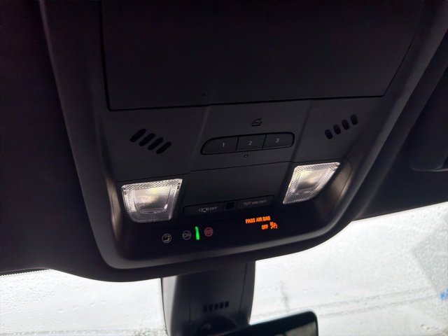 Used 2024 Buick Enclave Premium image 42