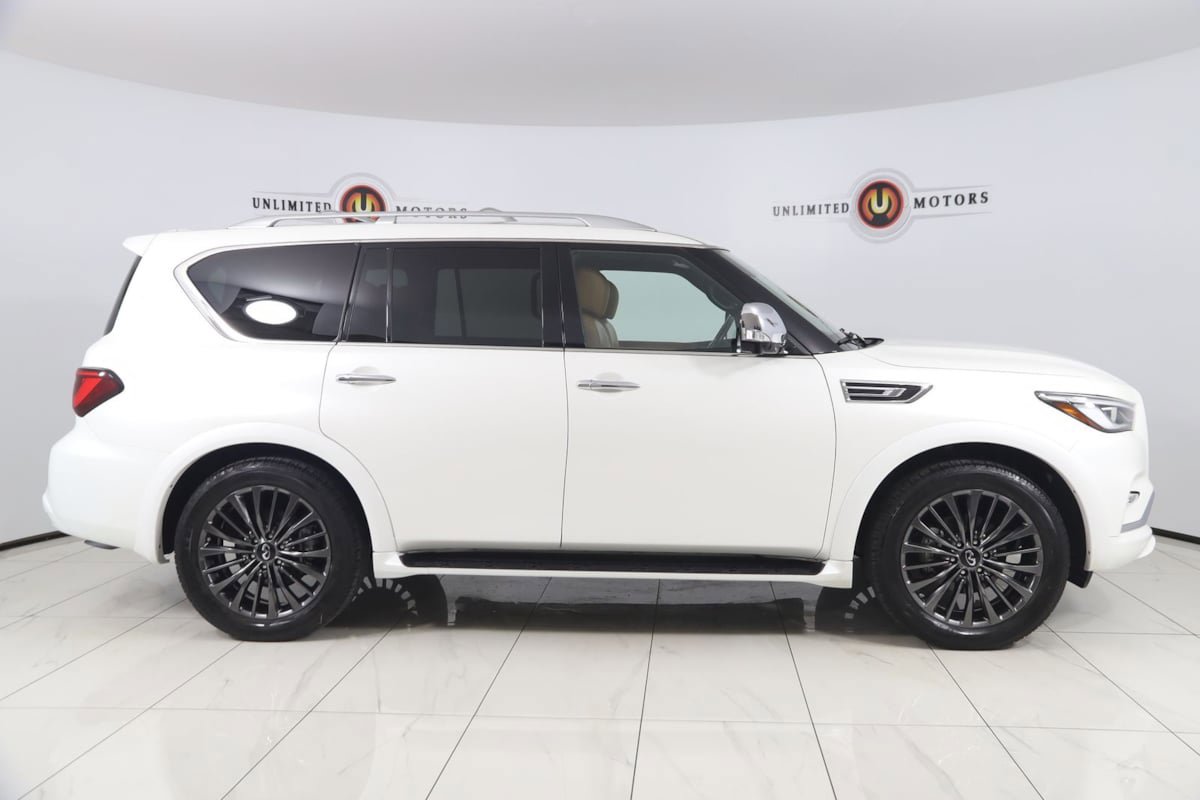 Used 2023 INFINITI QX80 Sensory w/ Cargo Package AWD/4WD image 2