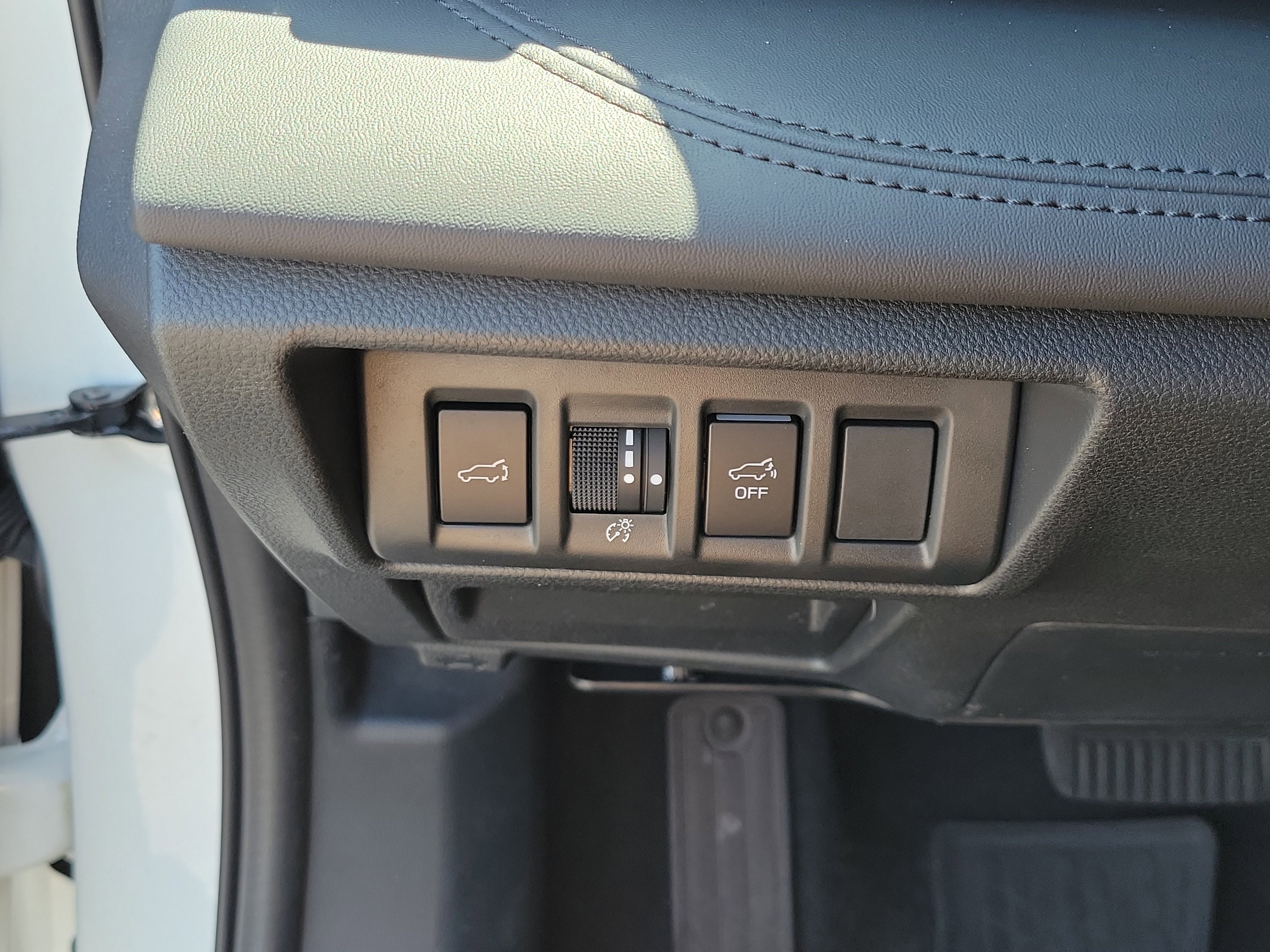 Certified 2025 Subaru Outback Wilderness AWD/4WD image 27